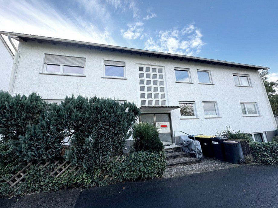 Hausansicht Dachgeschosswohnung Bad Villbel
