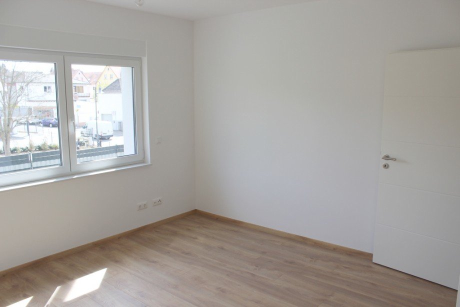 linkes Zimmer Ansicht 2 Terrassenwohnung Sch�neck