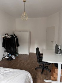 Hauptbild Frankfurt-Bornheim! 1xWG-Zimmer frei in einer 3-er WG / 84m² 4 ZKB-Wohnung unteren Berger Straße!