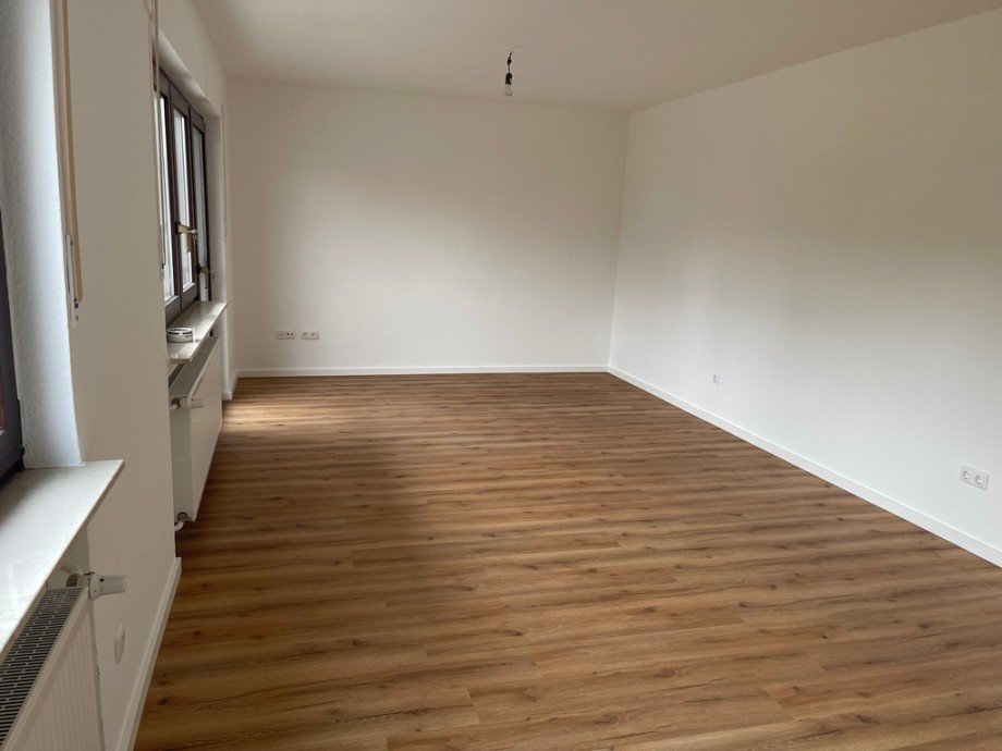 Wohn-/Esszimmer Ansicht 2 Etagenwohnung Karben